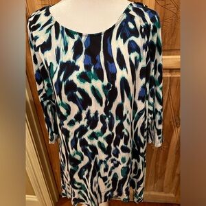 Ladies print tunic, size 16